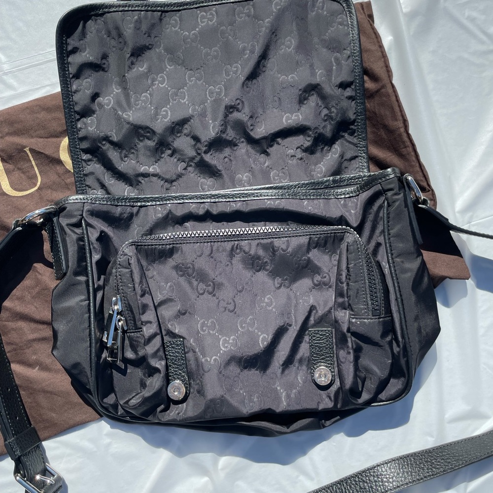 Gucci Messenger Bag - Picture 3 of 4